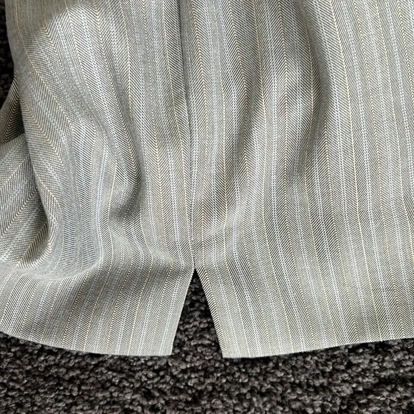 Steve Harvey Striped 3 Piece Grey Suit - Picture 16 of 17